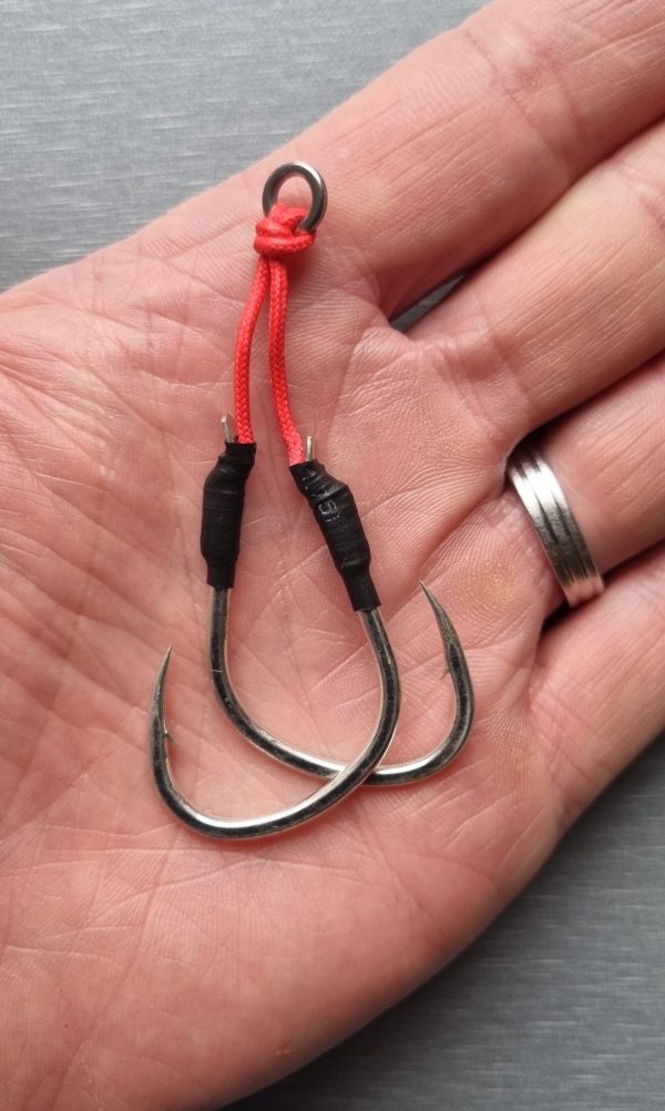 Super strong assist hooks with 500lb cord