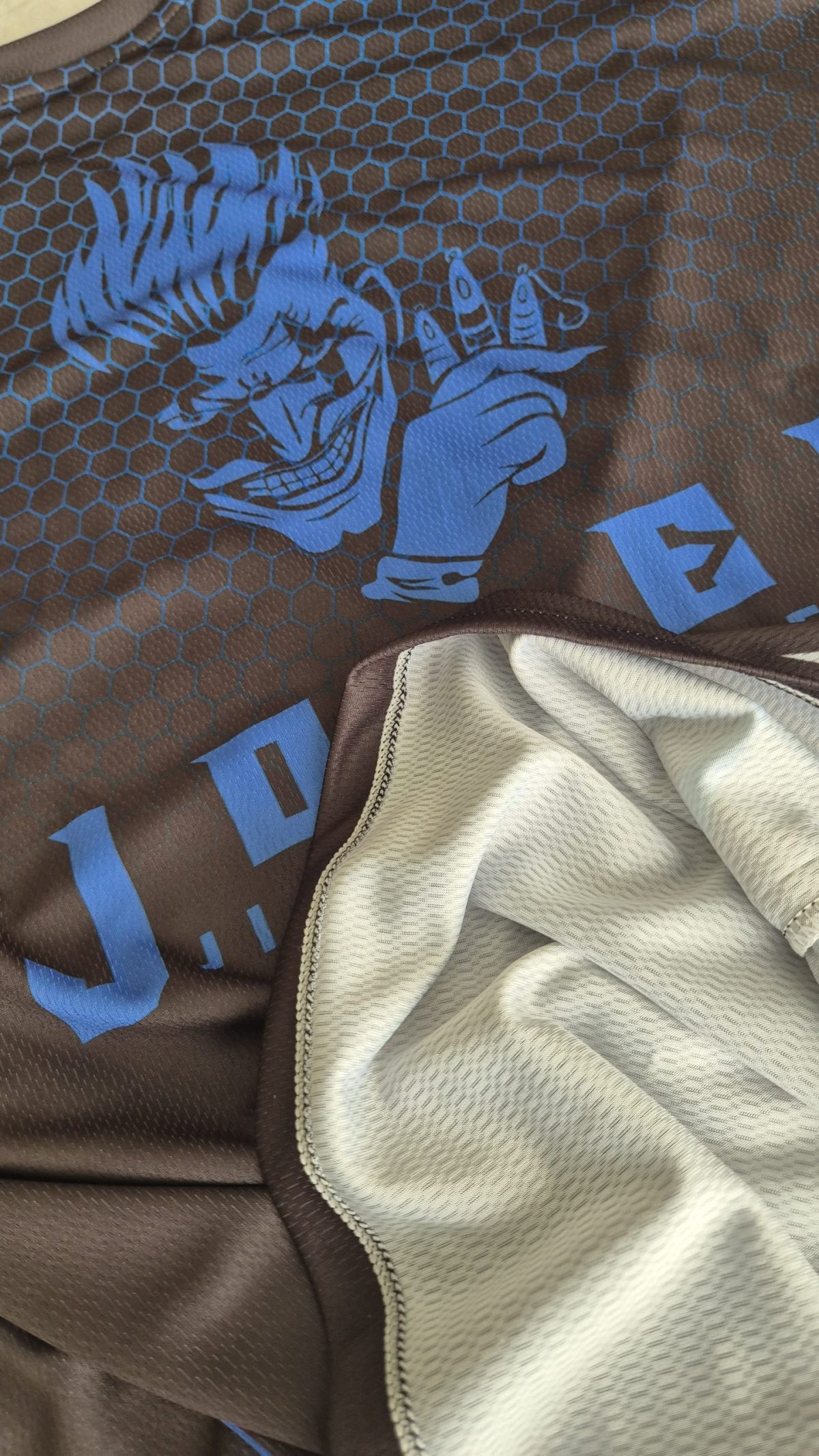 JOKER internal hem stiching